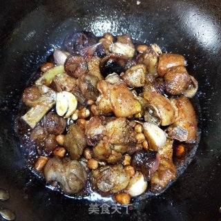 红烧猪蹄的做法步骤：11